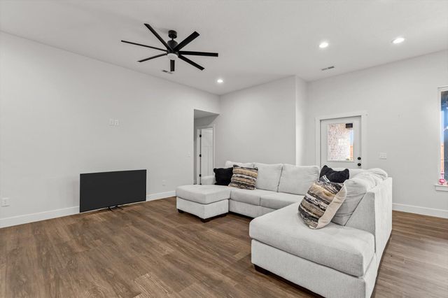 2456 Athens Street, Ozark, MO 65721
