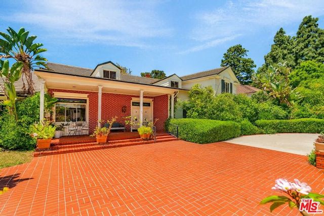 701 N Sierra Drive, Beverly Hills, CA 90210