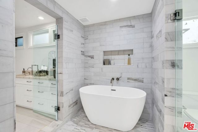 701 N Sierra Drive, Beverly Hills, CA 90210