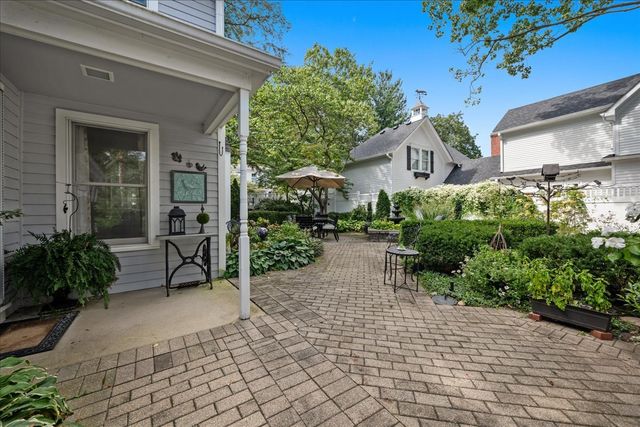 601 South Street, Geneva, IL 60134