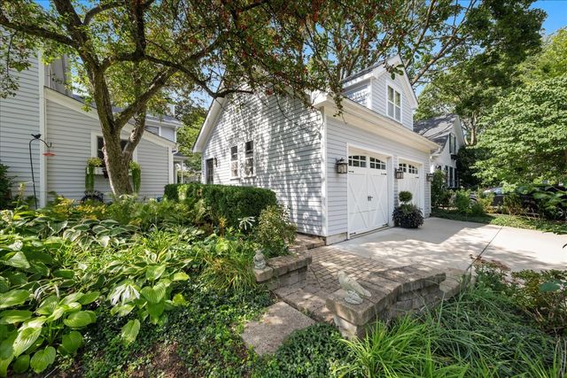 601 South Street, Geneva, IL 60134