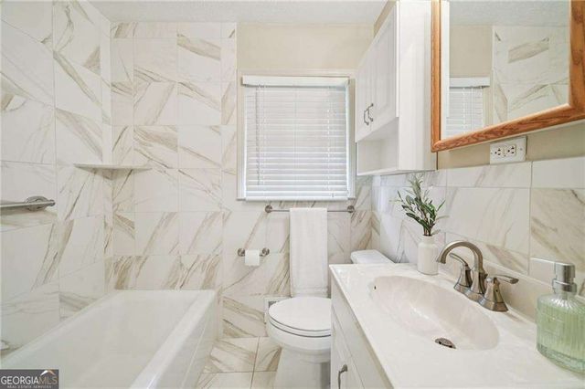 860 Tranquil Drive, Austell, GA 30106