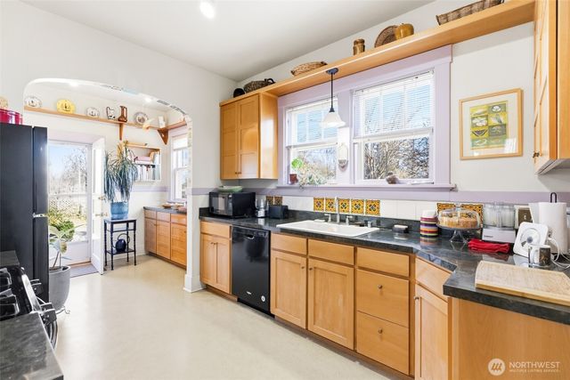 1235 Isaacs Avenue, Walla Walla, WA 99362