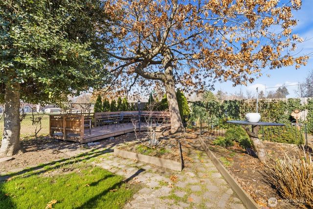 1235 Isaacs Avenue, Walla Walla, WA 99362