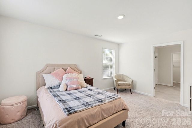 8133 Clairwood Drive, Charlotte, NC 28269