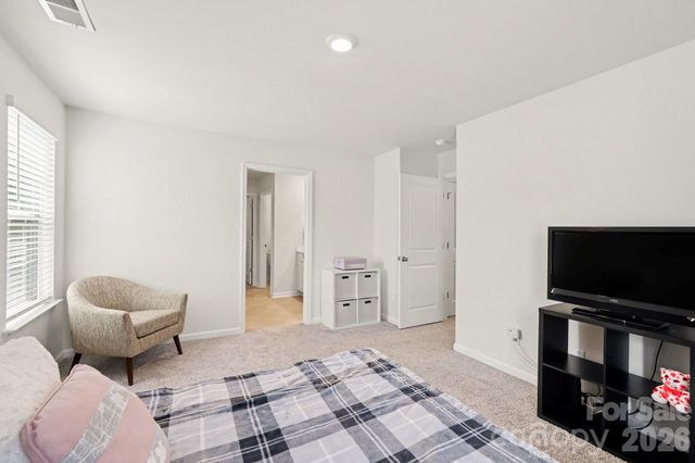 8133 Clairwood Drive, Charlotte, NC 28269