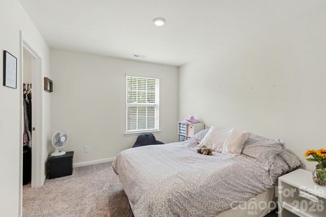 8133 Clairwood Drive, Charlotte, NC 28269