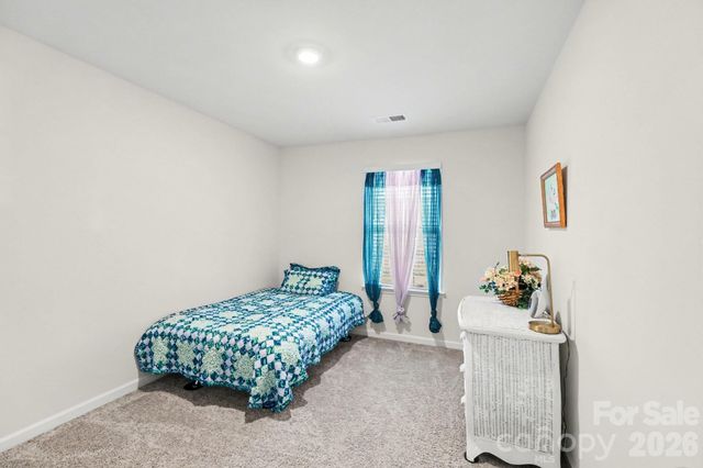 8133 Clairwood Drive, Charlotte, NC 28269