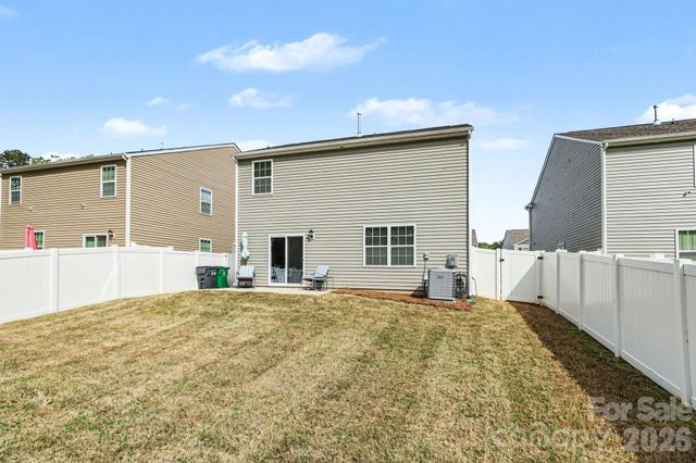 8133 Clairwood Drive, Charlotte, NC 28269