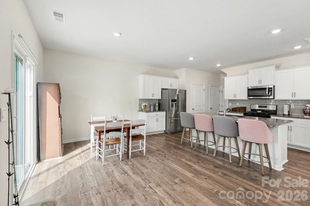 8133 Clairwood Drive, Charlotte, NC 28269