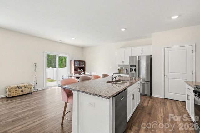 8133 Clairwood Drive, Charlotte, NC 28269