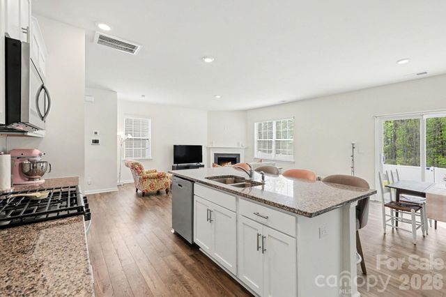 8133 Clairwood Drive, Charlotte, NC 28269