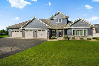 2035 Sandstone Loop N, Sartell, MN 56377