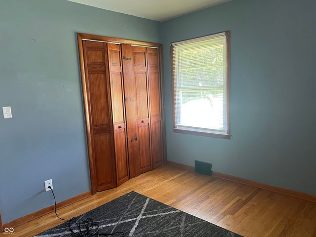 352 S 350 W, Columbus, IN 47201