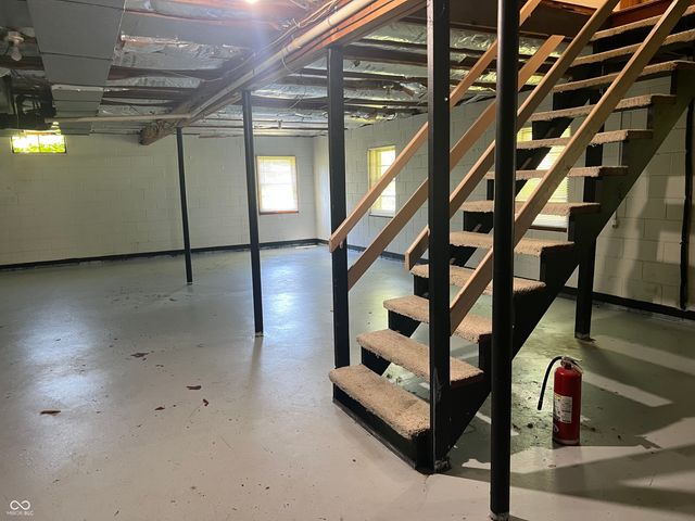 352 S 350 W, Columbus, IN 47201