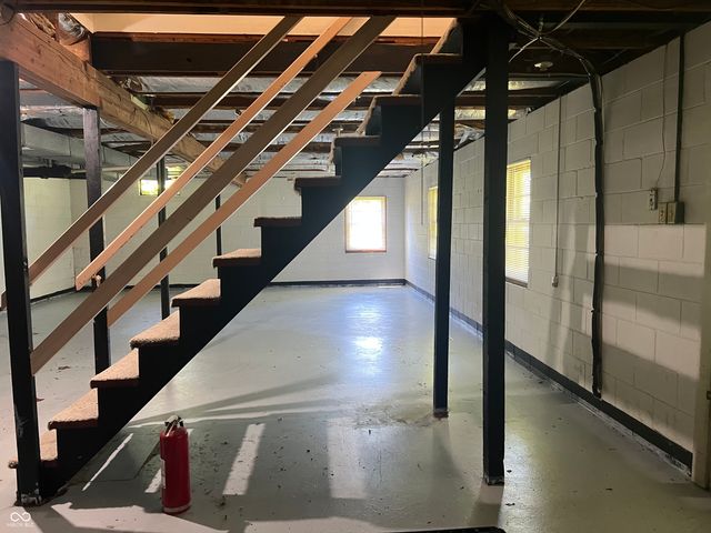 352 S 350 W, Columbus, IN 47201