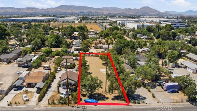 935 E 3rd, San Bernardino, CA 92410
