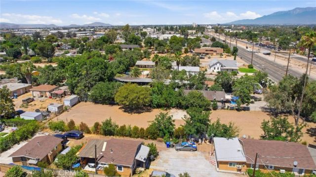 935 E 3rd, San Bernardino, CA 92410