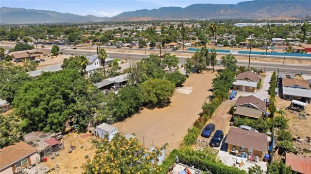 935 E 3rd, San Bernardino, CA 92410