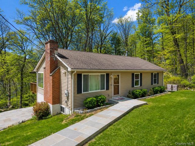 101 Seven Hills Lake Drive, Carmel, NY 10512