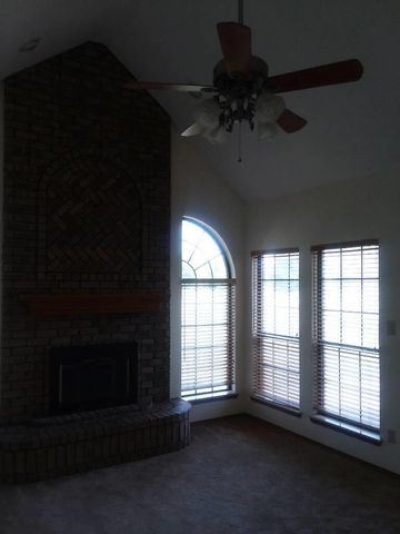 14 Deer Run Trail, Lawton, OK 73505
