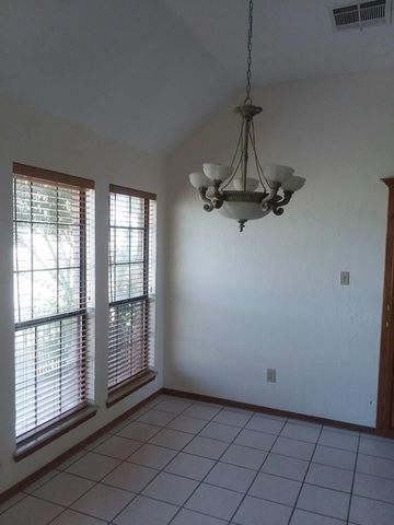 14 Deer Run Trail, Lawton, OK 73505