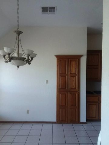 14 Deer Run Trail, Lawton, OK 73505