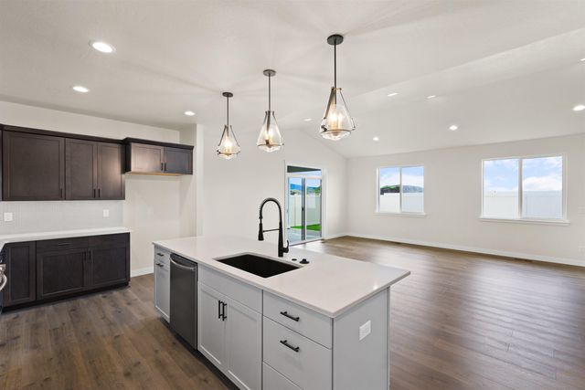 1222 N Augusta Ln, Deer Park, WA 99006