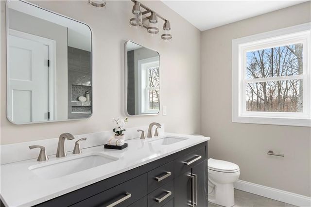 15 Dawsons Circle, South Kingstown, RI 02879