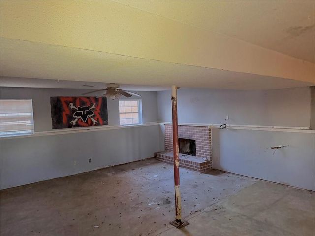 33251 Koala Circle, Excelsior Springs, MO 64024