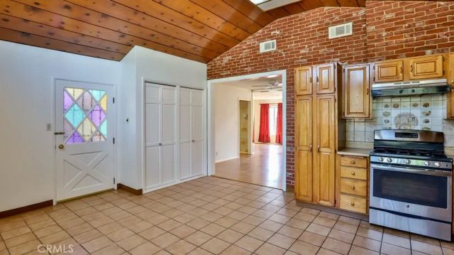 15841 Marlin Place, Van Nuys, CA 91406