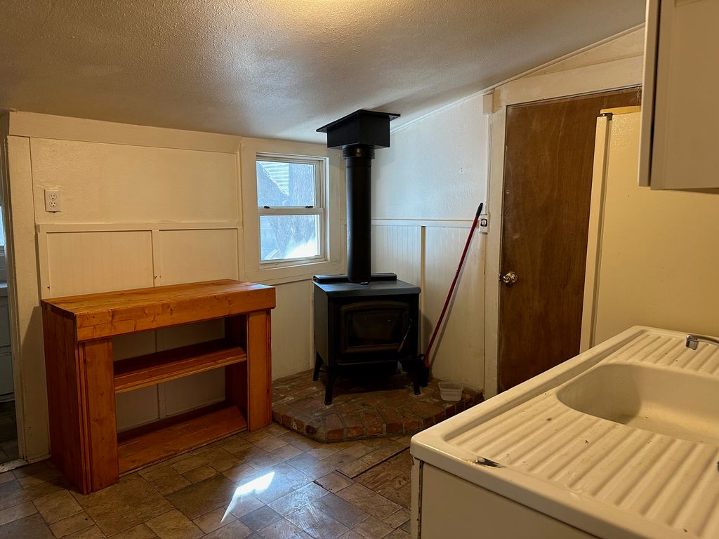 615 E 8th Street, Anaconda, MT 59711 photo 11