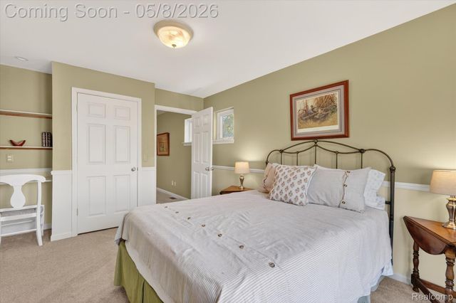 458 Kent Way, White Lake Charter Township, MI 48383