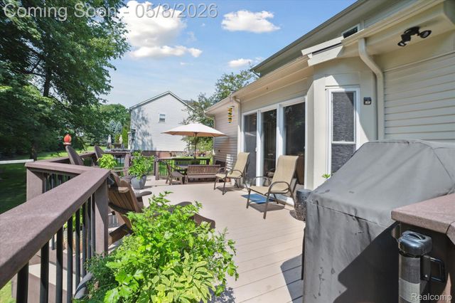 458 Kent Way, White Lake Charter Township, MI 48383