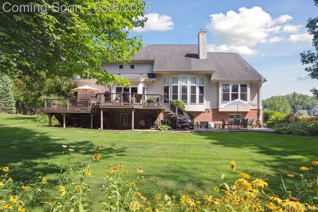 458 Kent Way, White Lake Charter Township, MI 48383