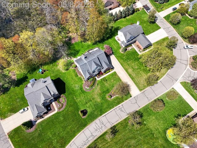 458 Kent Way, White Lake Charter Township, MI 48383