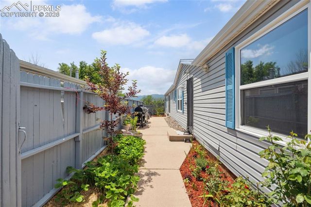 842 Desert Circle, Fountain, CO 80817