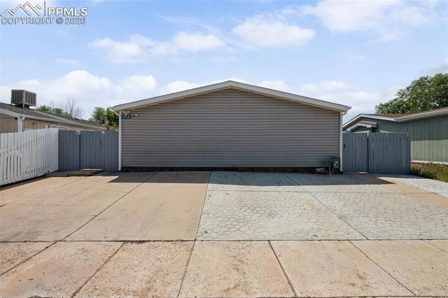 842 Desert Circle, Fountain, CO 80817