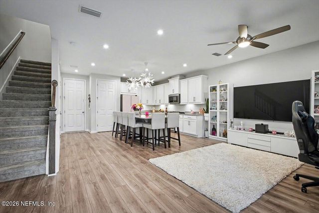 3515 HEADLAND Way, Jacksonville, FL 32224