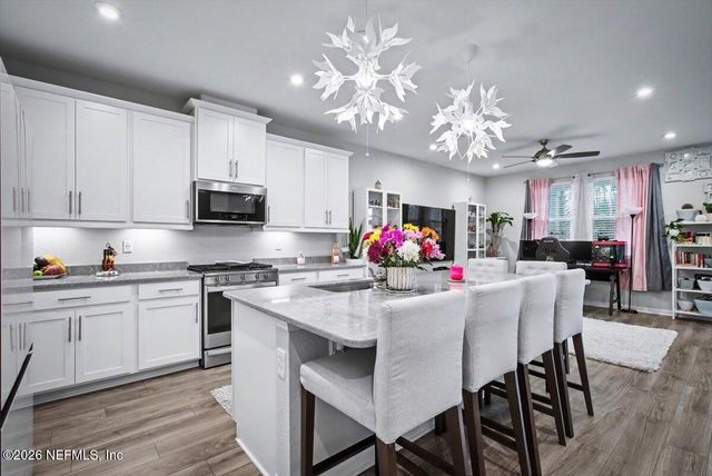 3515 HEADLAND Way, Jacksonville, FL 32224