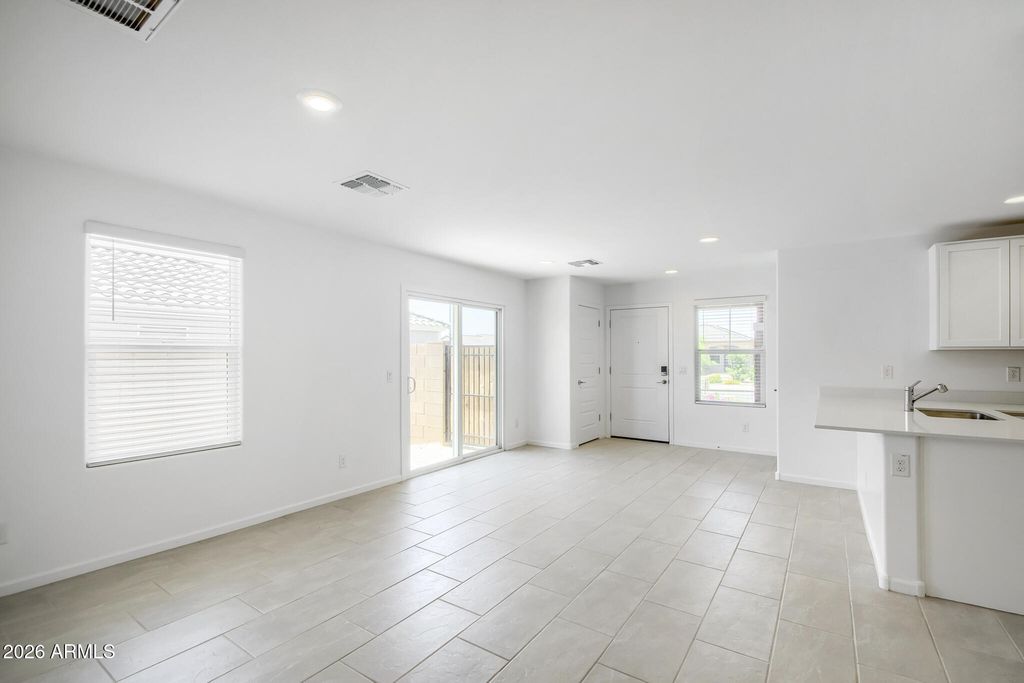 25013 N 174TH Lane, Surprise, AZ 85387 — photo 5