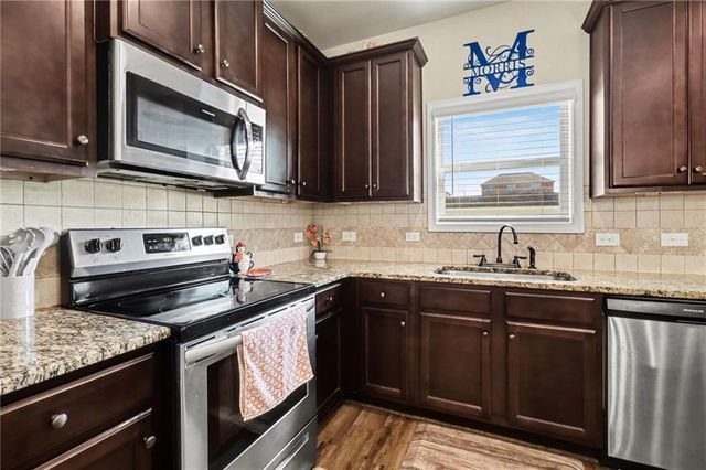 160 Amelia Way, Ellenwood, GA 30294