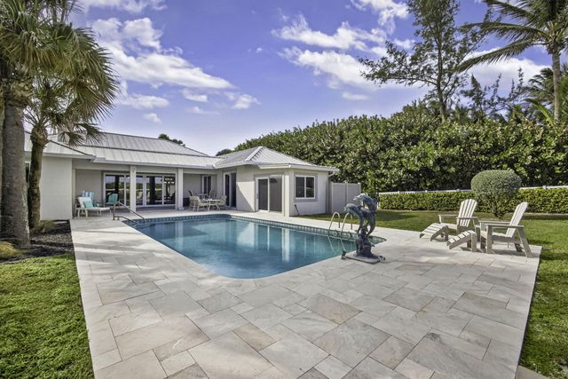 77 N Beach Road, Jupiter Island, FL 33455