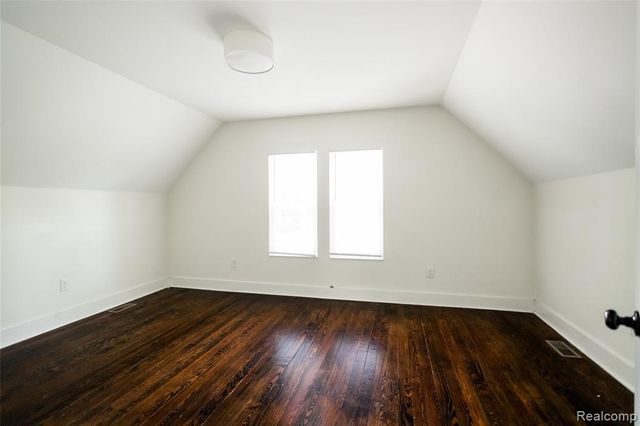 2451 Parker Street, Detroit, MI 48214