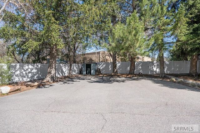 3004 Westmoreland Circle, Idaho Falls, ID 83402