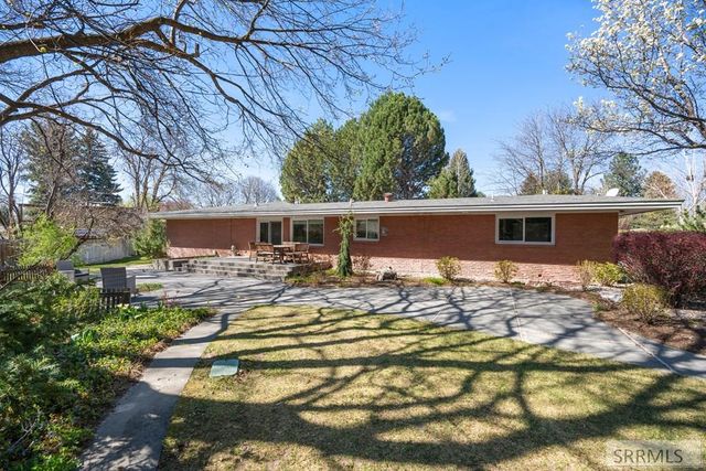 3004 Westmoreland Circle, Idaho Falls, ID 83402