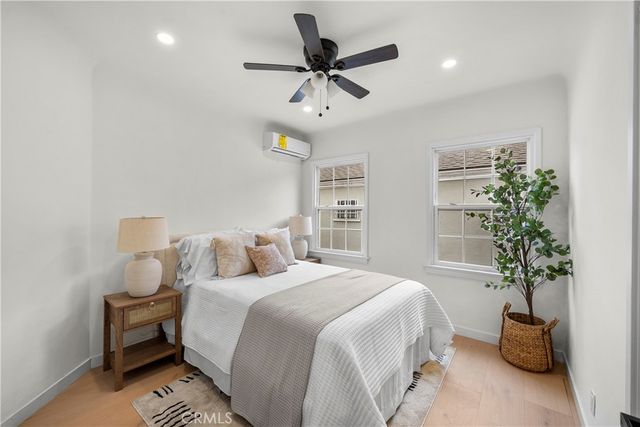 1045 N Alexandria, Los Angeles, CA 90029
