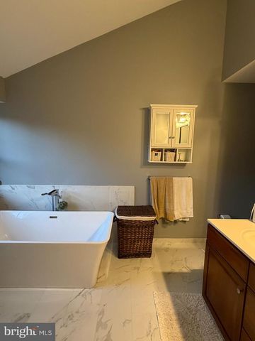 5604 WHEELWRIGHT WAY, Haymarket, VA 20169