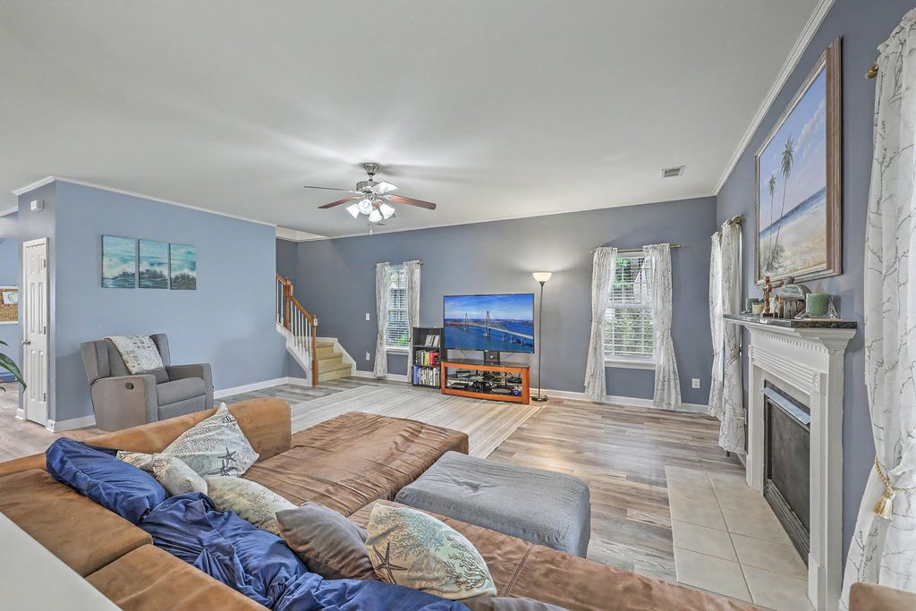 Image 12 of property listing at 210 Curico Lane, Summerville, SC 29483