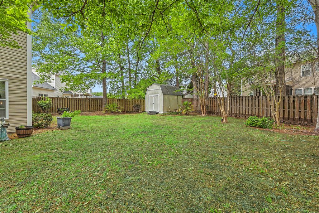Image 38 of property listing at 210 Curico Lane, Summerville, SC 29483